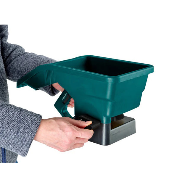 Cresco Handheld Garden Spreader Agricare Corporation